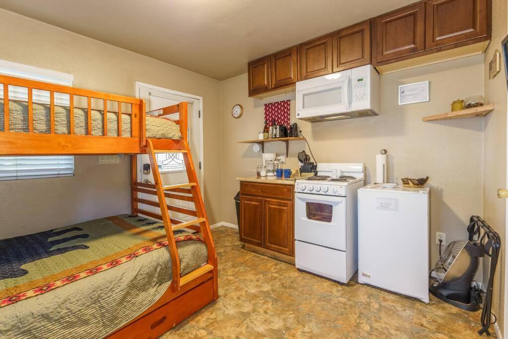 Acorn Cottage - Hidden Gem In Green Heaven, Getaway To Bass Lake & Yosemite オークハースト エクステリア 写真